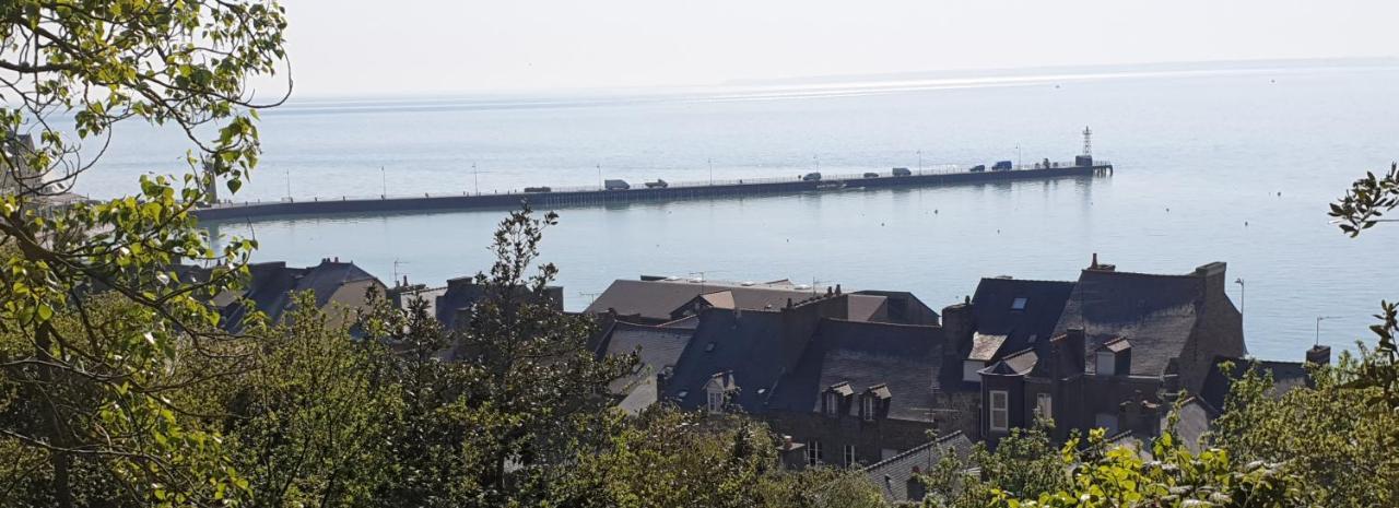 Port De La Houle - Beau 3 Pieces Classe 3 Etoiles Avec Garage Prive Cancale Luaran gambar